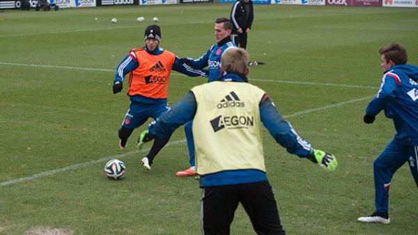 业足球中极 业足球中极