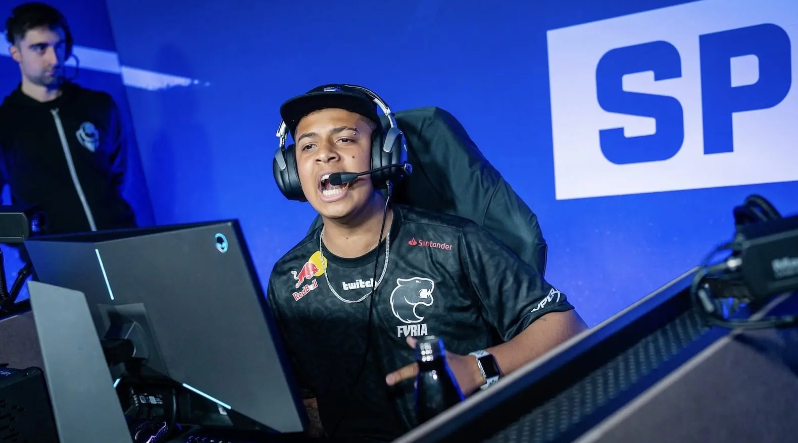 也严重打击 也严重打击