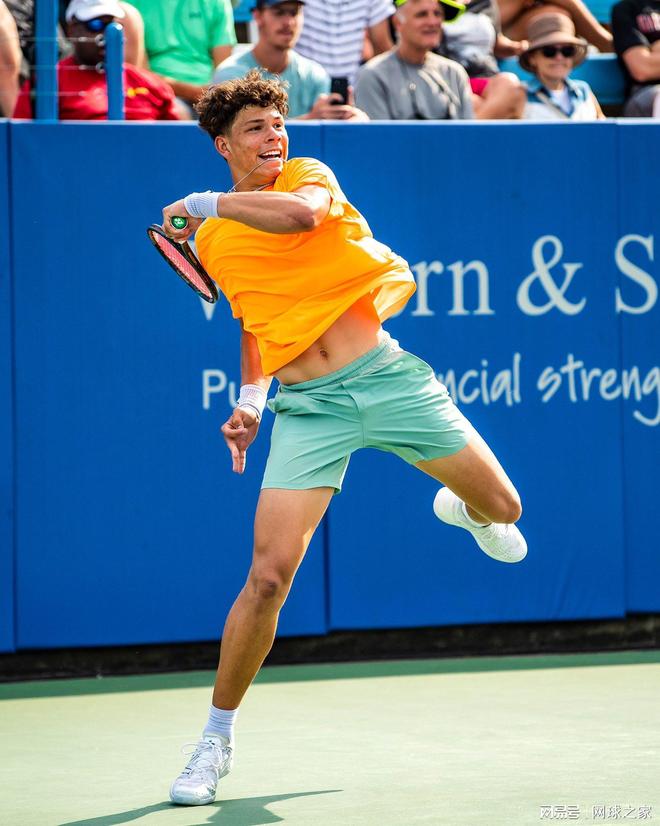 保持了更多 保持了更多