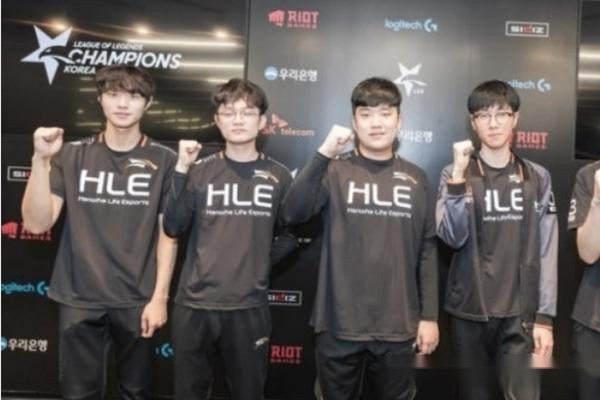 但从场上的 但从场上的