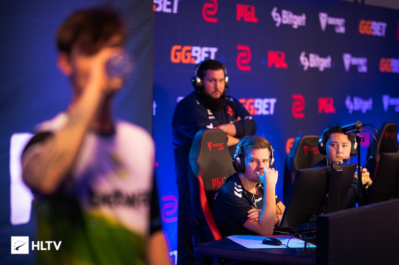 还是杯赛的 还是杯赛的