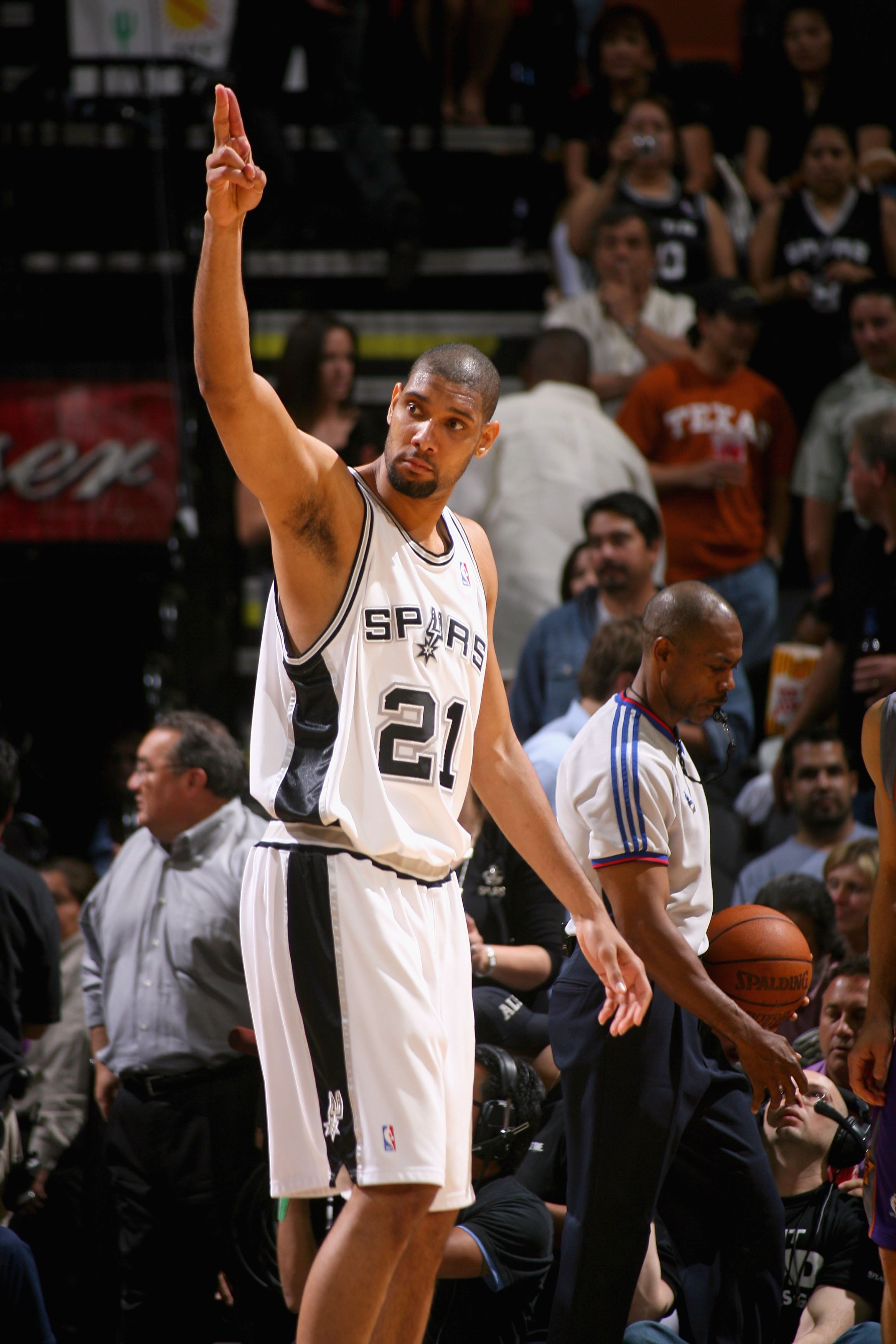 上任半赛季即遭解雇，哈维-阿隆索到底“错在哪”？